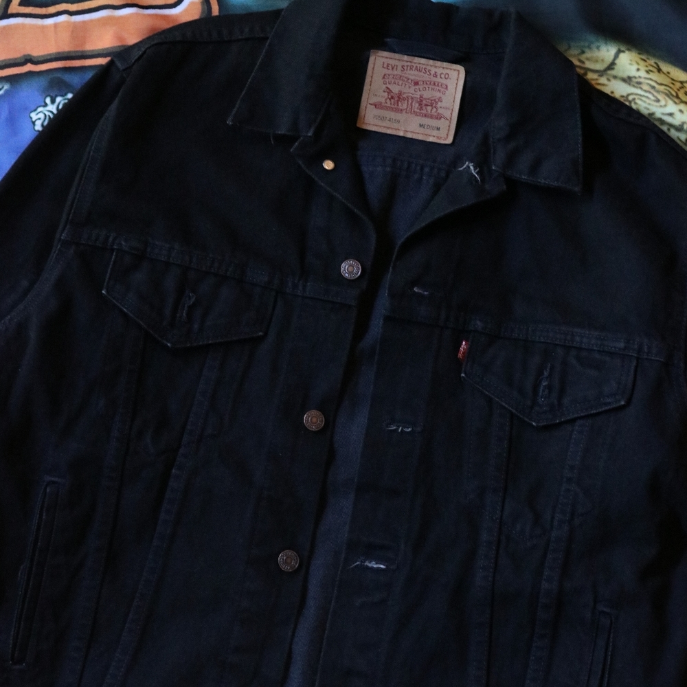 Vintage Black Levi's Denim Jacket Medium/Large